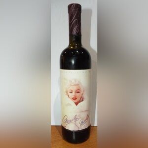 Vintage 1995 Marilyn Monroe Napa Valley Merlot Collectible Display Bottle